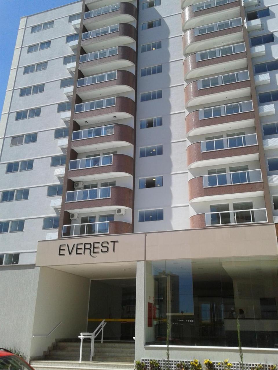 Everest Flat Service Caldas Novas Exterior photo