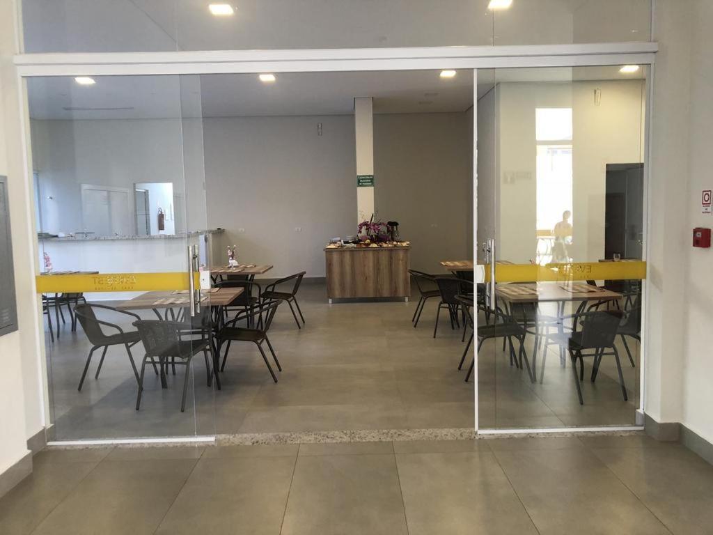 Everest Flat Service Caldas Novas Exterior photo